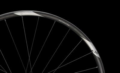 NEWMEN Wheel Advanced SL A.30 27,5" 15x110 SP CL 28h FADE Produktbild 3