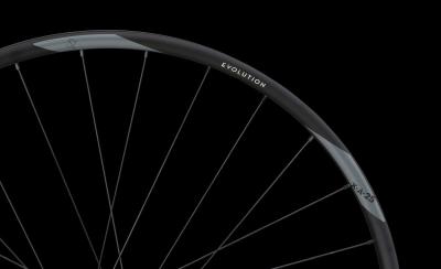 NEWMEN Wheel Evolution SL X.A.25 27,5" 12x148 SP 6Bolt 28h MS FADE Produktbild 3