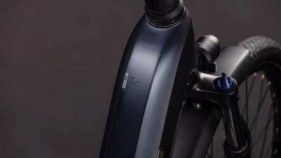 Cube Touring Hybrid ONE 600 coal'n'chrome Gr&ouml;&szlig;e: Easy Entry 50 cm Produktbild 1