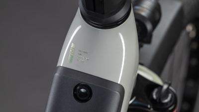 Cube Supreme Hybrid Deluxe ONE 600 ashgreen'n'chrome Gr&ouml;&szlig;e: Easy Entry 42 cm Produktbild 1