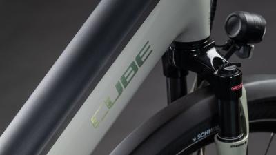 Cube Supreme Hybrid Deluxe ONE 600 ashgreen'n'chrome Gr&ouml;&szlig;e: Easy Entry 54 cm Produktbild 2