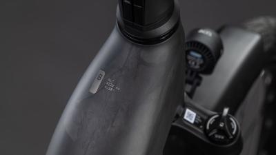 Cube Kathmandu Hybrid ONE11 HPC SLT 800 carbon'n'silverdust Gr&ouml;&szlig;e: Easy Entry 46 cm Produktbild 1